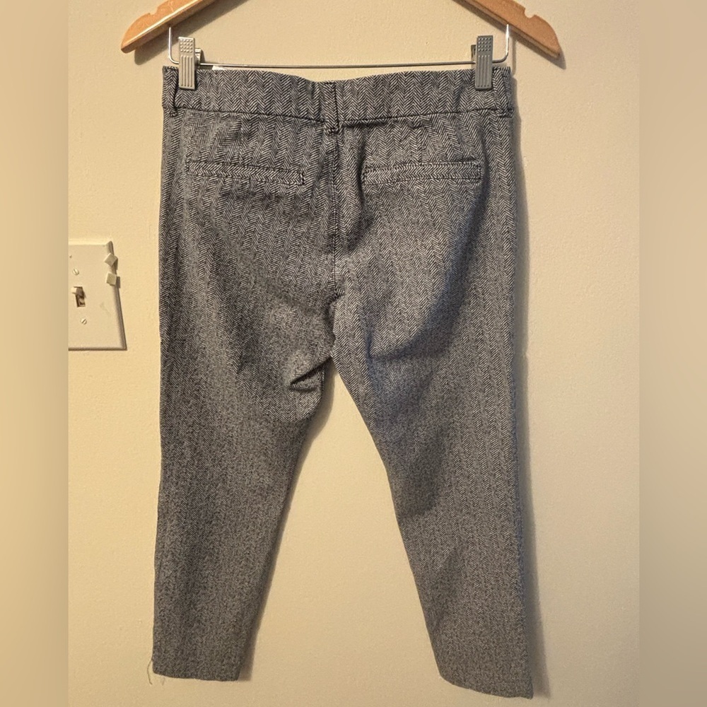 Old Navy Black and White Herringbone Pants - Picture 4 of 12